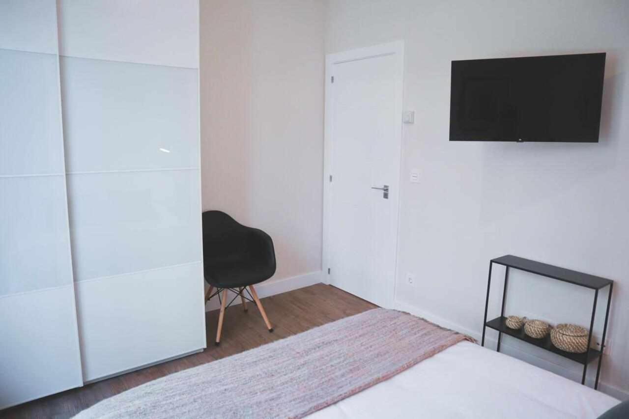 Homeloving Apartment Bilbao Centre With Parking Esterno foto